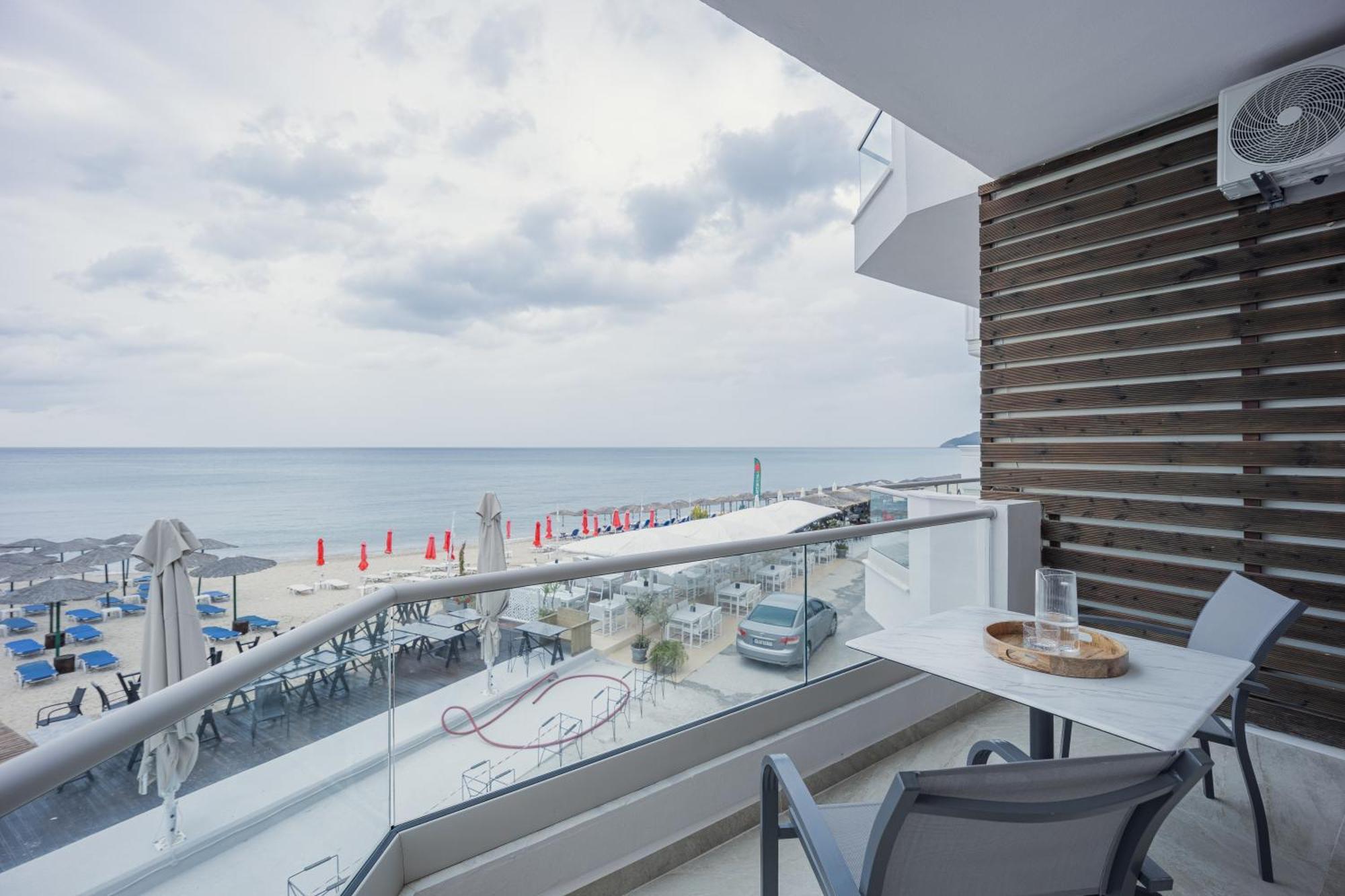 Anna Beach Suites Limenaria  Extérieur photo