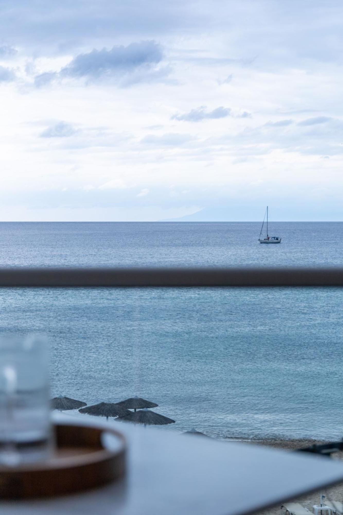 Anna Beach Suites Limenaria  Extérieur photo